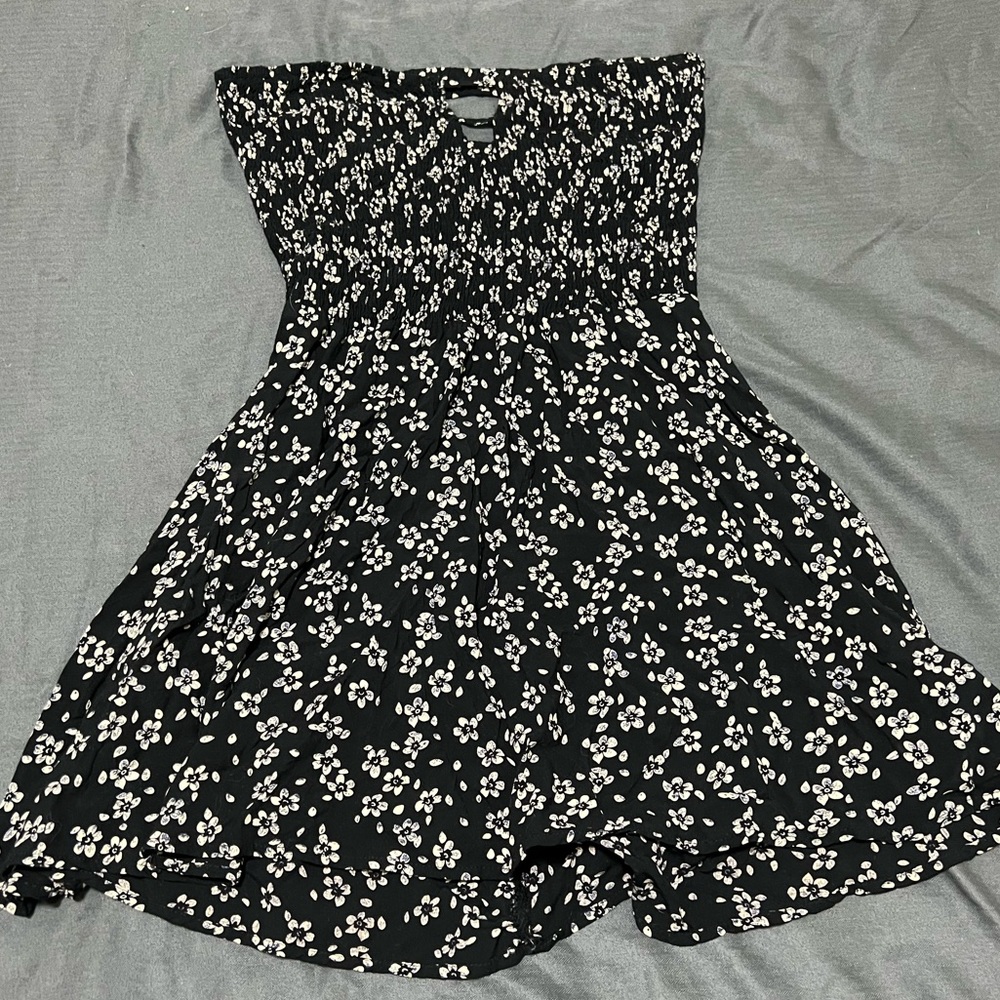 En Creme strapless summer dress size medium